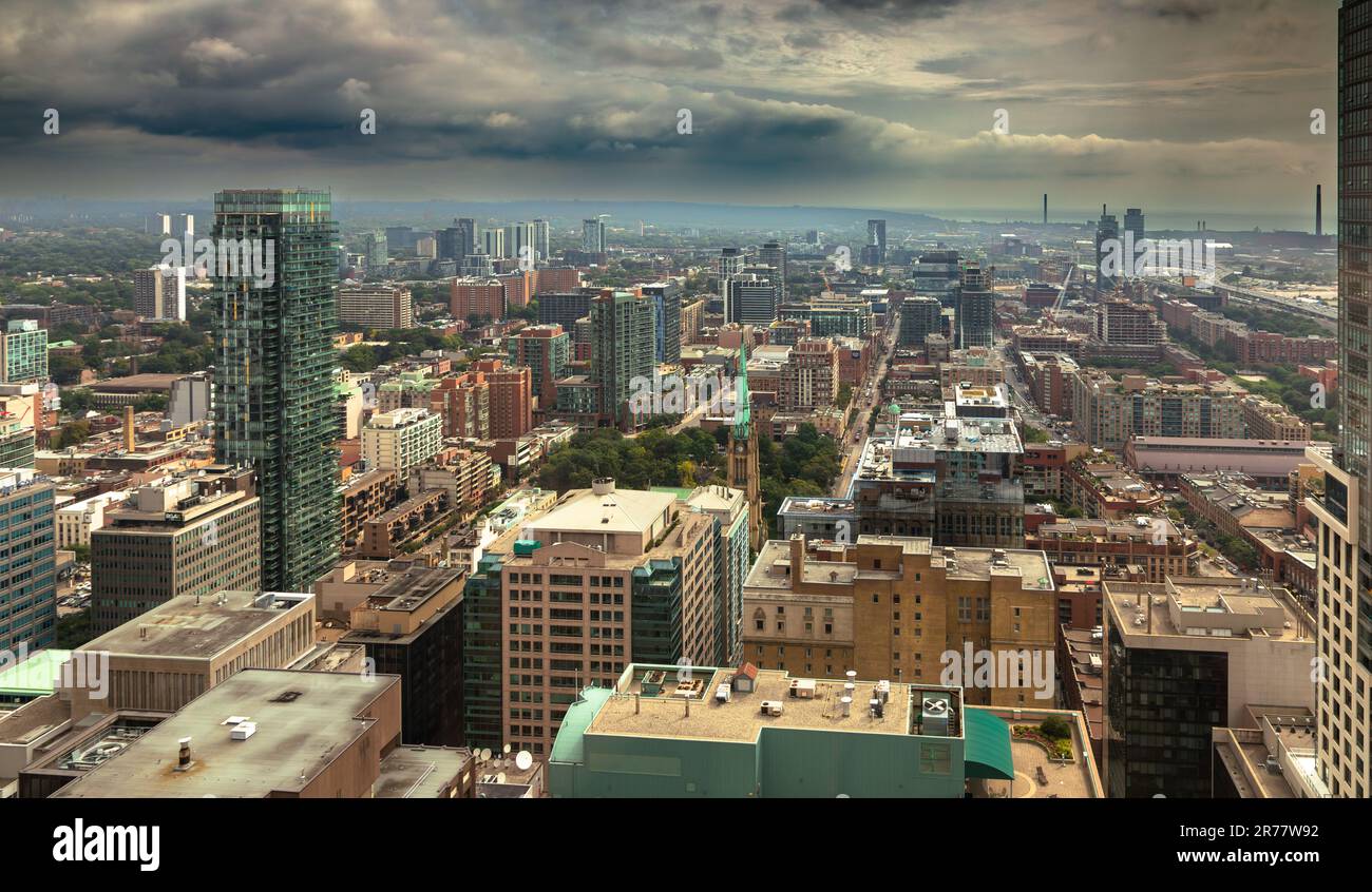 Blick auf Toronto mit Blick nach Osten auf die King Street Stockfoto