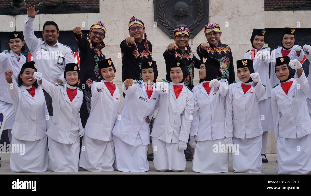 Indonesische Flaggenraiser auf (nationaler Karneval) Stockfoto