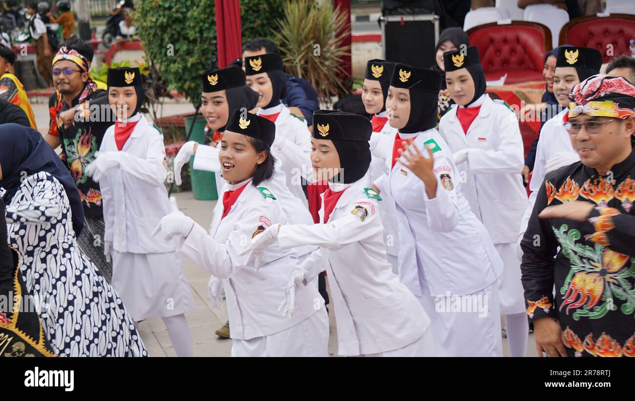 Indonesische Flaggenraiser auf (nationaler Karneval) Stockfoto