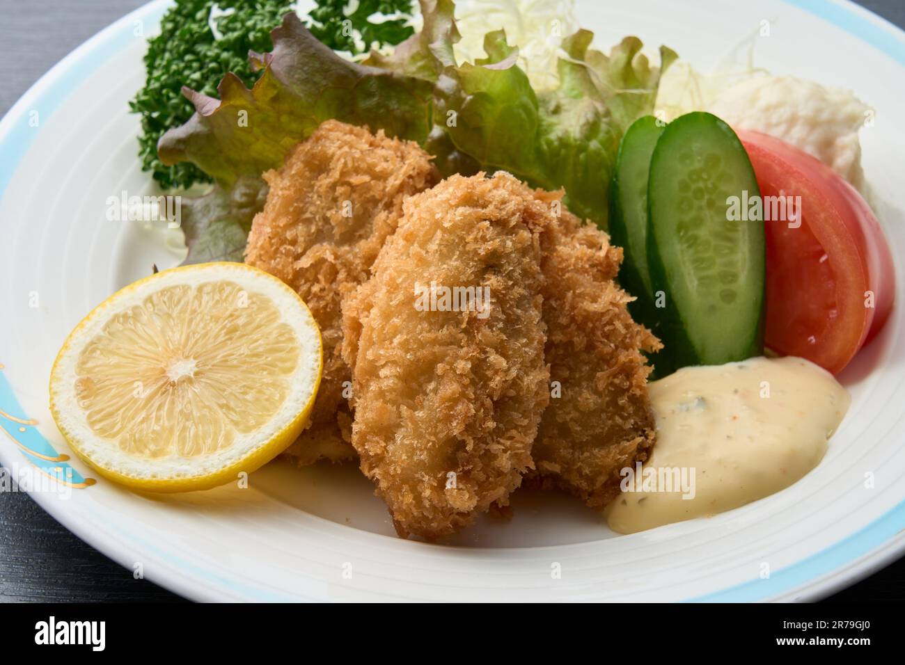 Gebratene Austern, westliche Speisen mit Ursprung in Japan Stockfoto