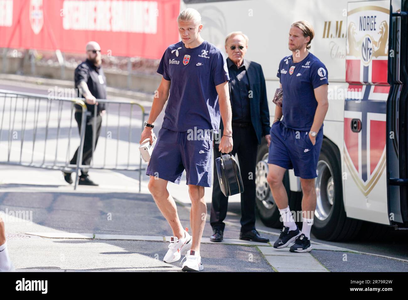 oslo-20230614-erling-braut-haaland-kommt-zum-training-mit-der