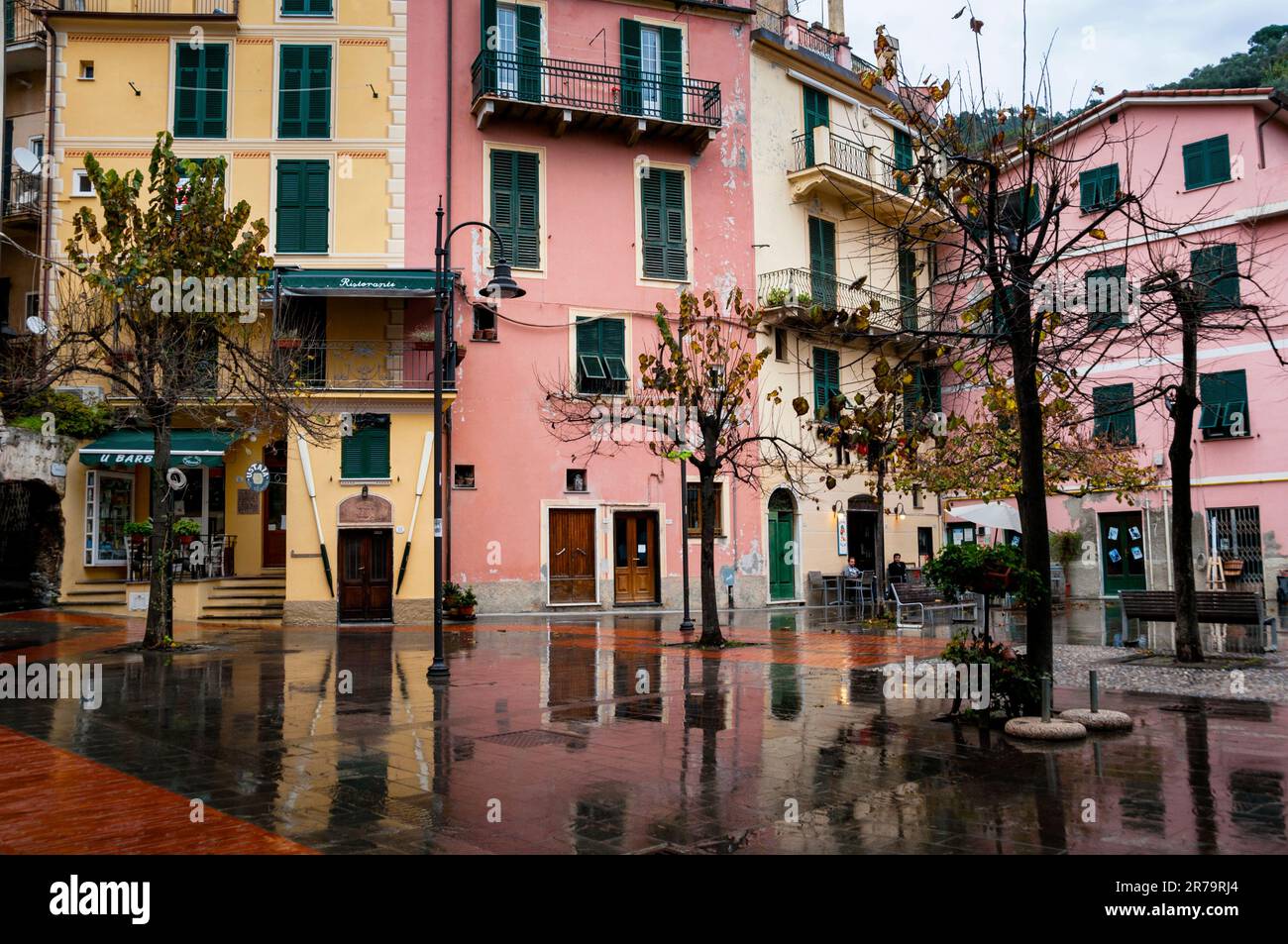 Turmhäuser in Monterossa al Mare, Cinque Terre, italienische Riviera, Italien. Stockfoto