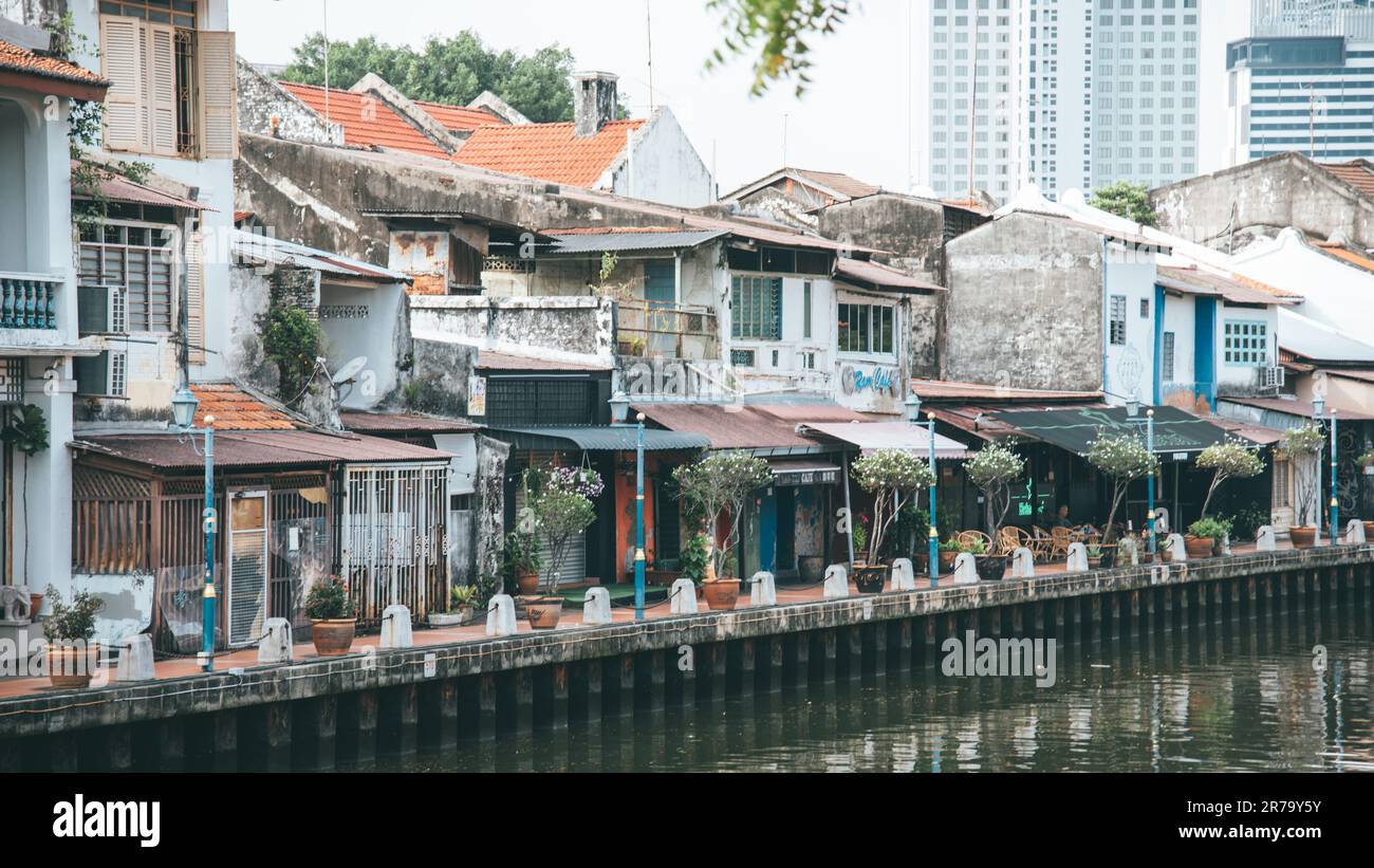Die malerischen, historischen Straßen entlang des Flusses Malacca in der Stadt Malakka, Malaysia Stockfoto