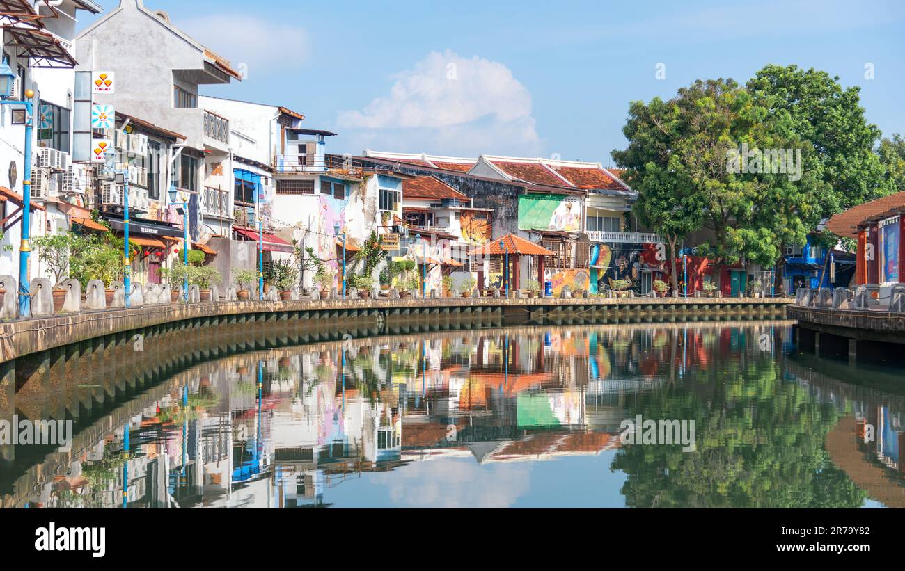 Die malerischen, historischen Straßen entlang des Flusses Malacca in der Stadt Malakka, Malaysia Stockfoto