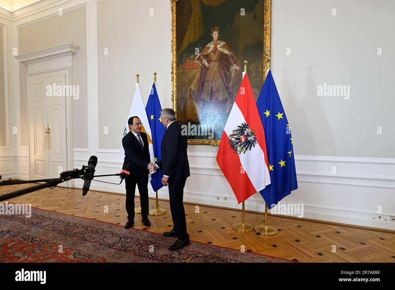 Wien, Österreich. 14. Juni 2023. Offizieller Besuch des Präsidenten der Republik Zypern Nikos Christodoulides. Das Bild zeigt Präsident Nikos Christodoulides (L) und Kanzler Karl Nehammer (R). Kredit: Franz Perc/Alamy Live News Stockfoto