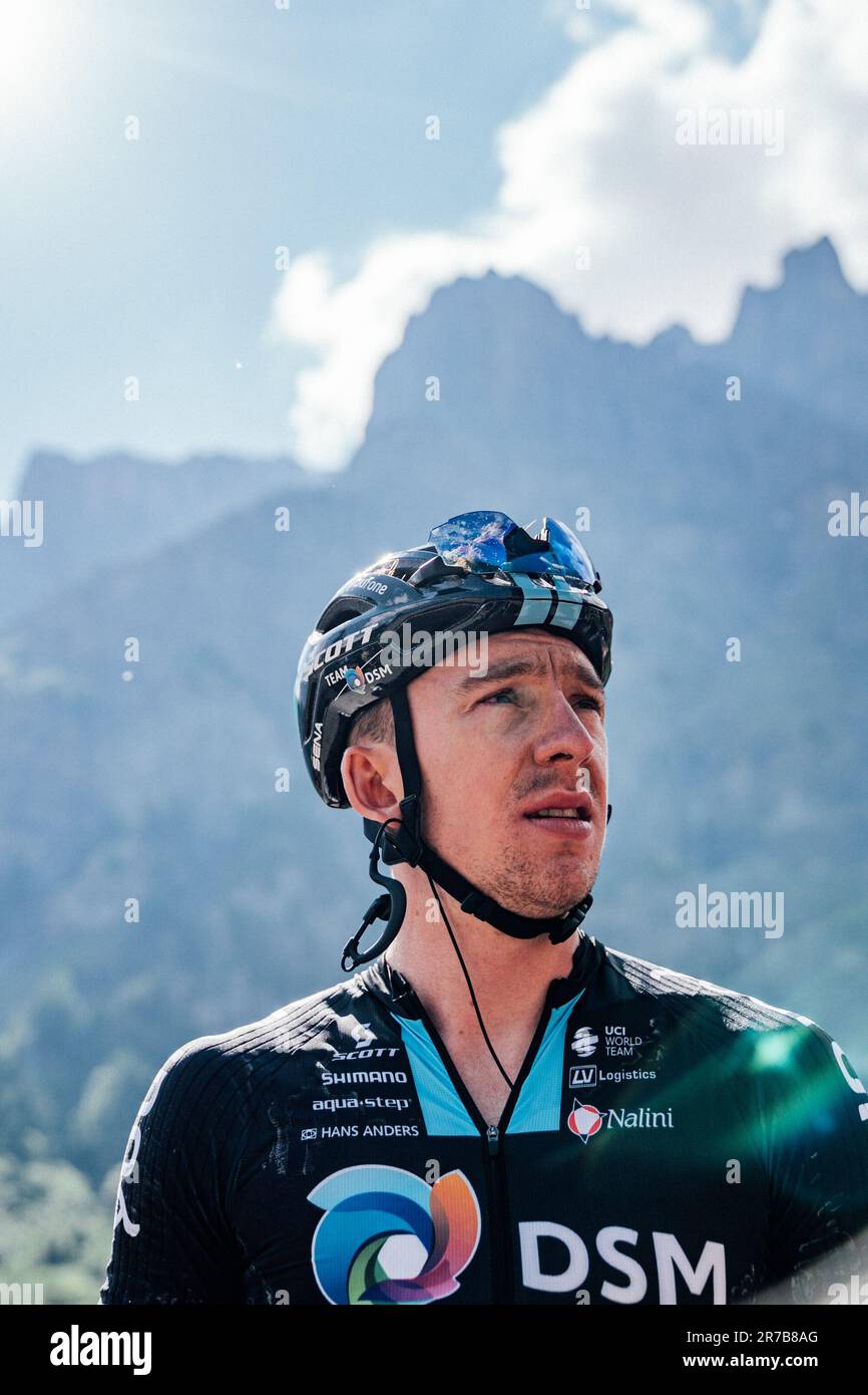 Leukerbad, Schweiz. 14. Juni 2023. Bild von Zac Williams/SWpix.com- 14/06/2023 - Radfahren - 2023 Tour de Suisse - Stage 4 - Kevin Vermaerke, Team DSM. Kredit: SWpix/Alamy Live News Stockfoto