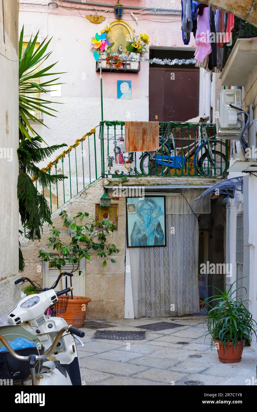 Details in den Straßen der Altstadt von Bari, während des Festes von San Nicola Stockfoto