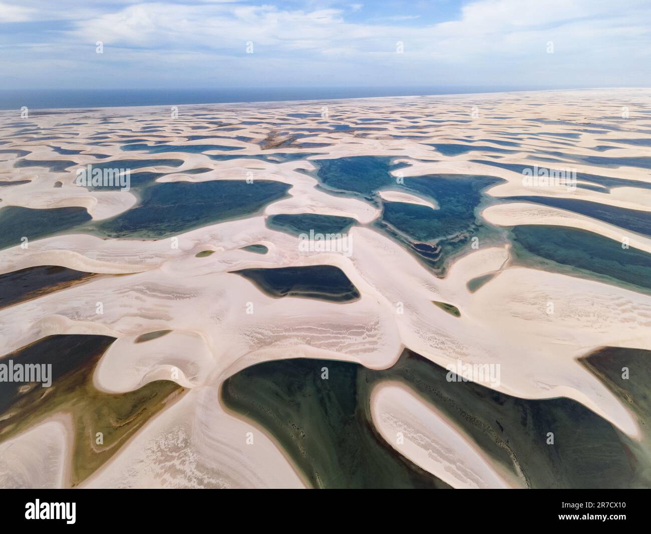 Sanddünen und Süßwasserseen im Nationalpark Lencois Maranhenses im Nordosten Brasiliens Stockfoto