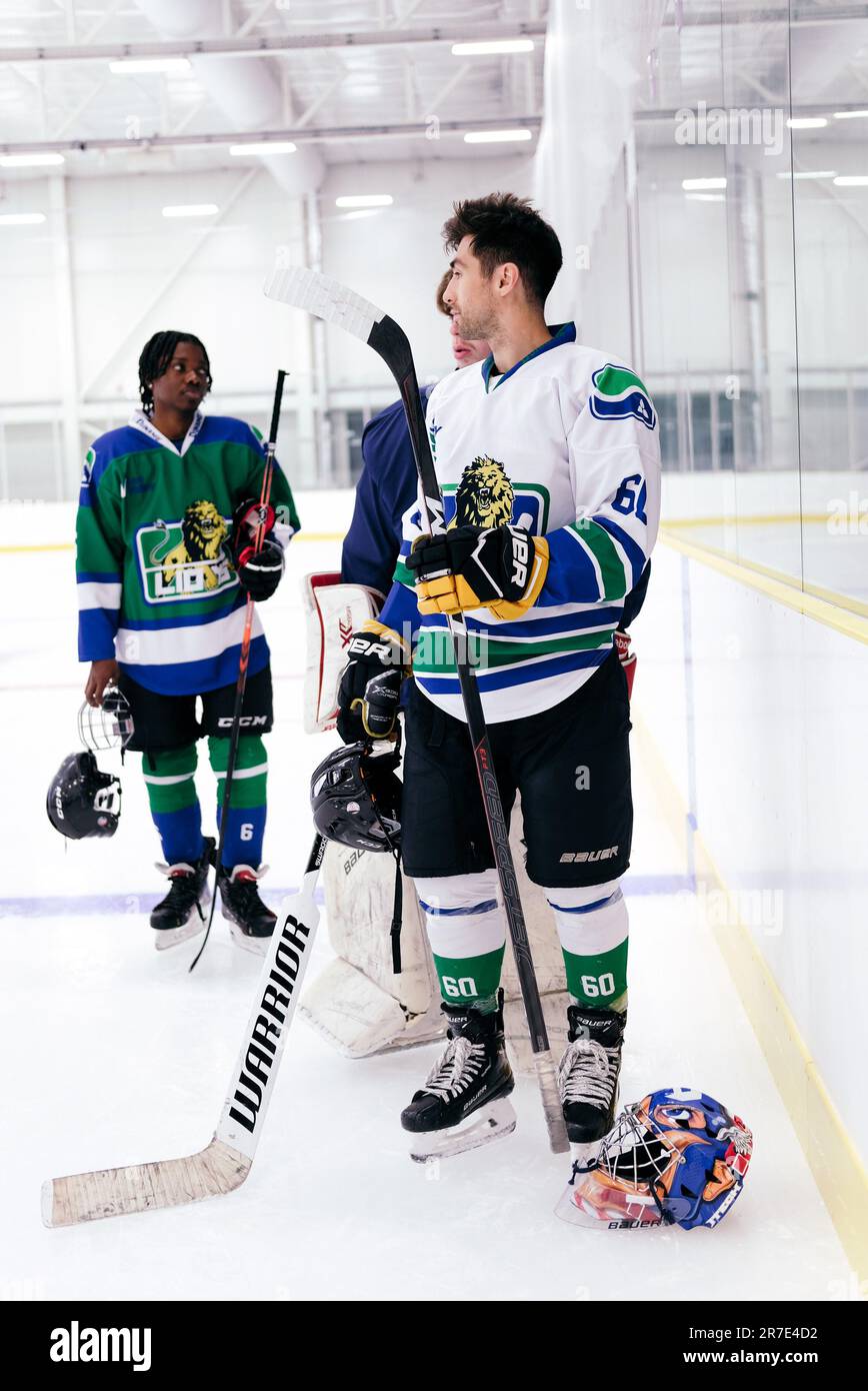 14. Juni 2023. Das Lee Valley Ice Skating Centre wird von Robin Cousins auf einer Veranstaltung eröffnet, an der lokale Teams und Schulen teilnehmen. Stockfoto