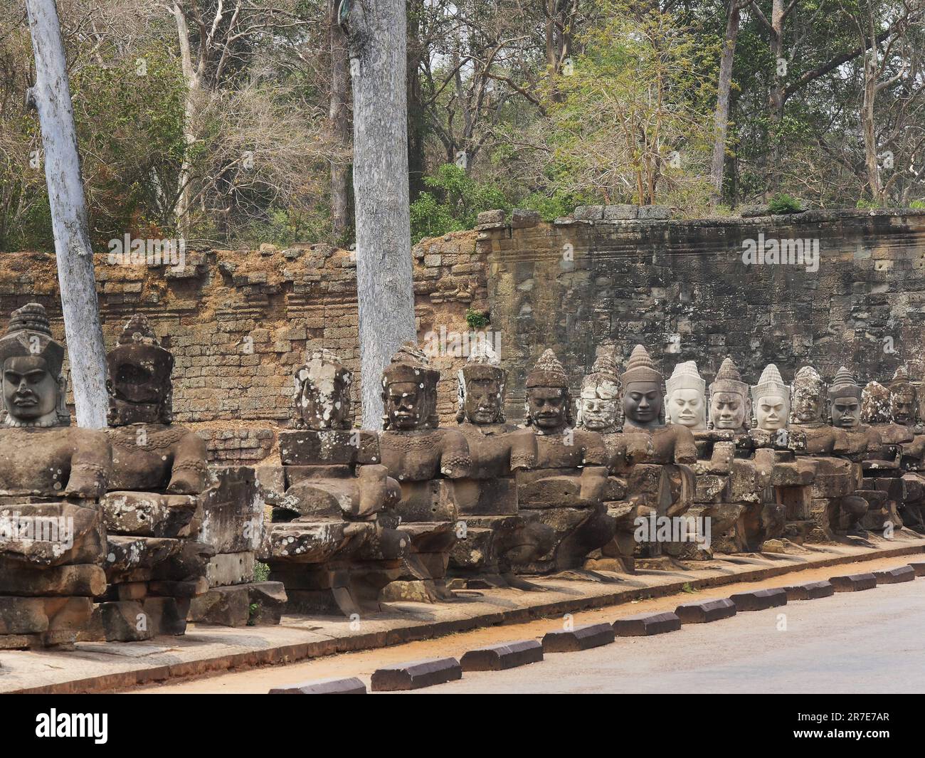Angkor Thom Tempel, Provinz Siem Reap, Angkor's Temple Complex 1192 von der UNESCO zum Weltkulturerbe erklärt, erbaut von König Jayavarman VII. Dazwischen Stockfoto