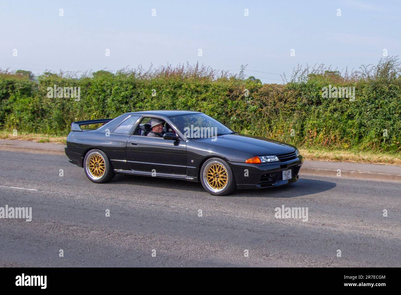 1992 90s Neunziger Black Nissan Skyline GT-R Car Coupe Benzinmotor 2600 ccm mit zwei Litern Einspritzmotor mit Z20E ccm Hubraum Stockfoto