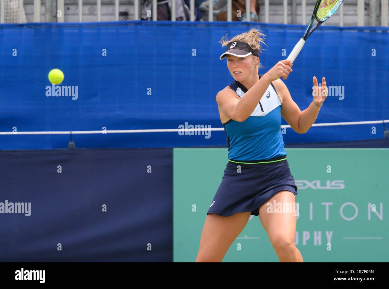 Olivia Gadecki (AUS) spielt in der ersten Runde bei der Surbiton Trophy, London, 6. Juni 2023. Stockfoto