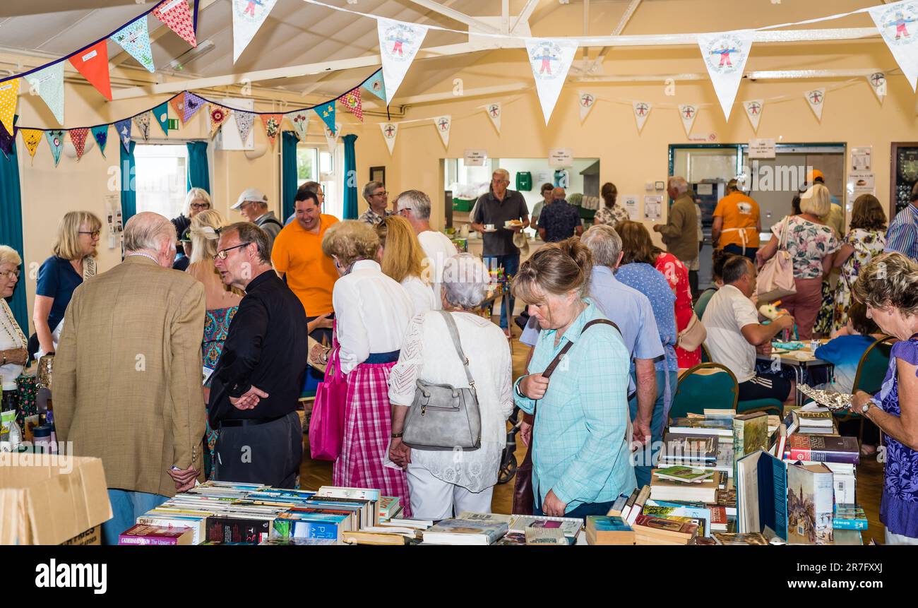 Das Village Hall beim East Budleigh Scarecrow Festival in Aid of All Saints Church. Stockfoto