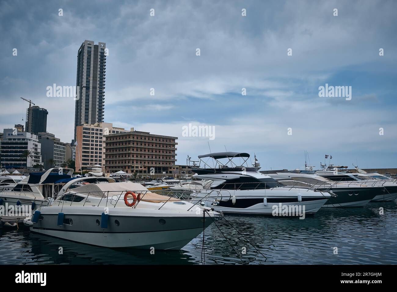 Yachten liegen in Zaitunay Bay, Beirut, Libanon Stockfoto