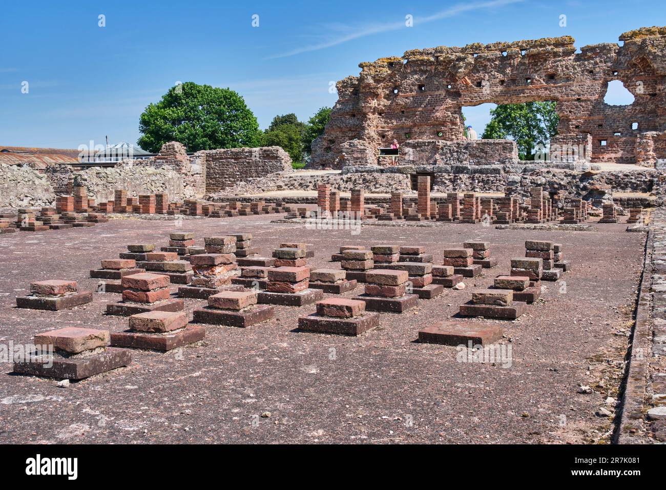 Die römische Basilika und das öffentliche Badehaus sind in Wroxeter Roman City, Wroxeter, in der Nähe von Shrewsbury, Shropshire, verblieben Stockfoto