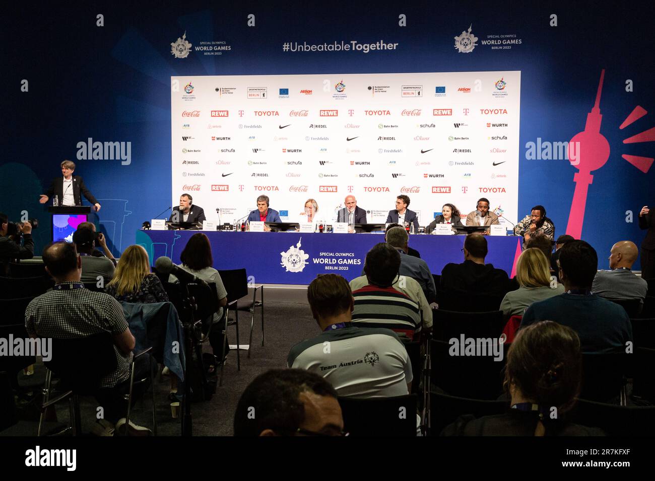 L R Mark Solomeyer Vizepr sident Und Sprecher Des Athleten Special l-r-mark-solomeyer-vizepr-sident-und-sprecher-des-athleten-special