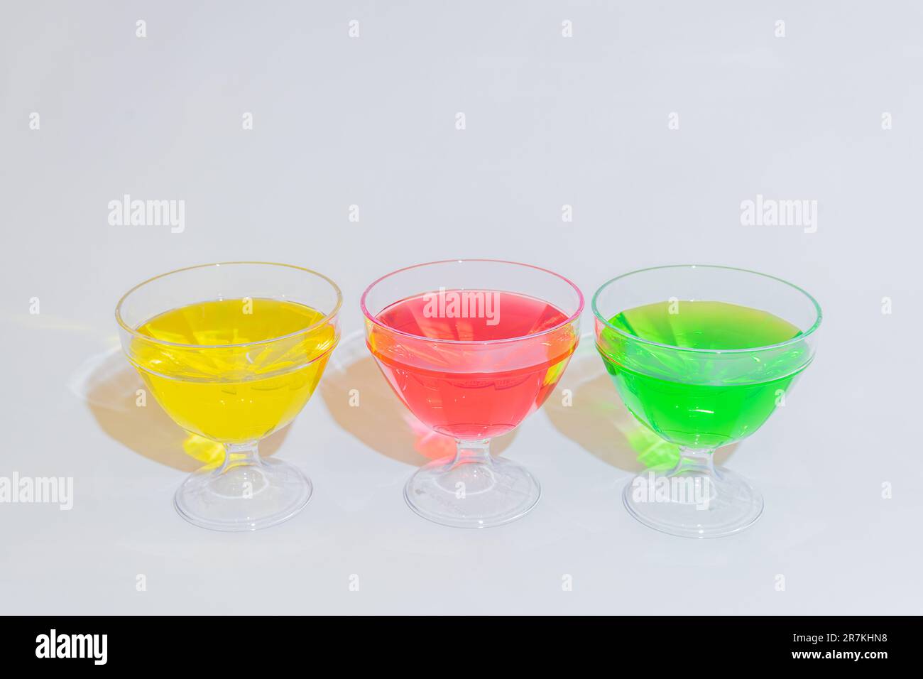 Dieser Becher hat ein einzigartiges Design mit drei verschiedenen ...
