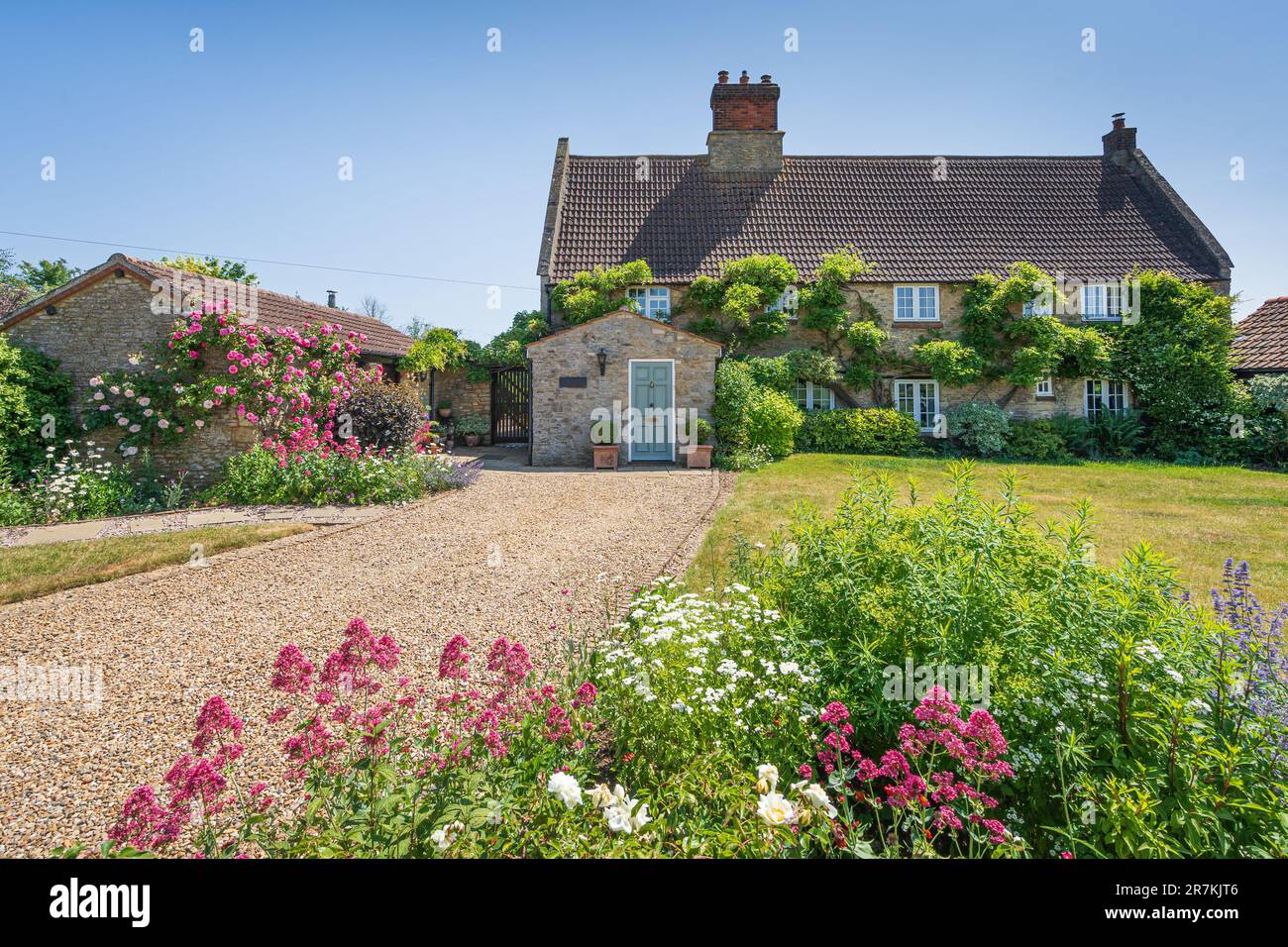 Englisches Landhaus und Garten Stockfoto