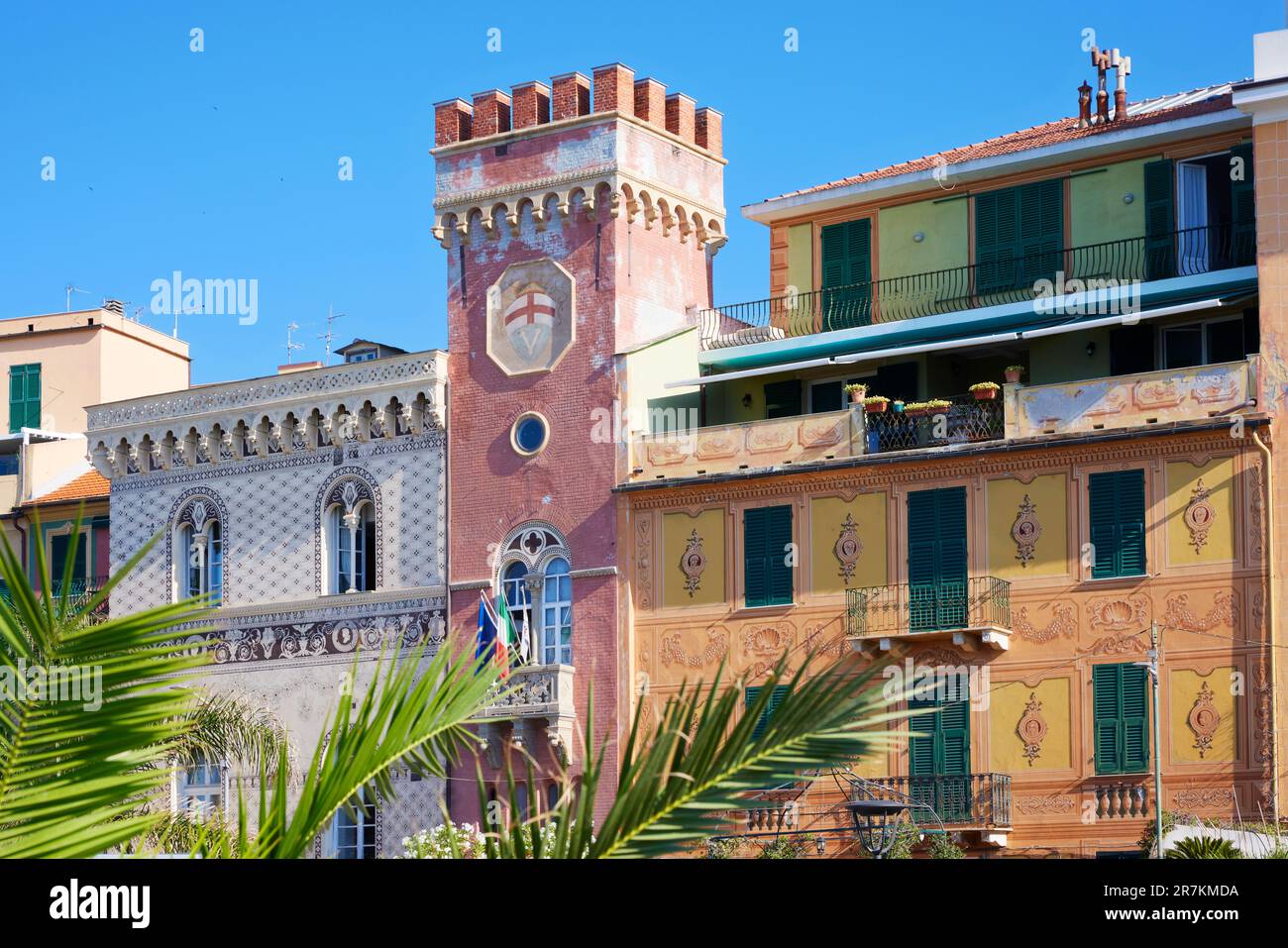 Farbenfrohe Gebäude Varazze, Ligurien, Italien Stockfoto