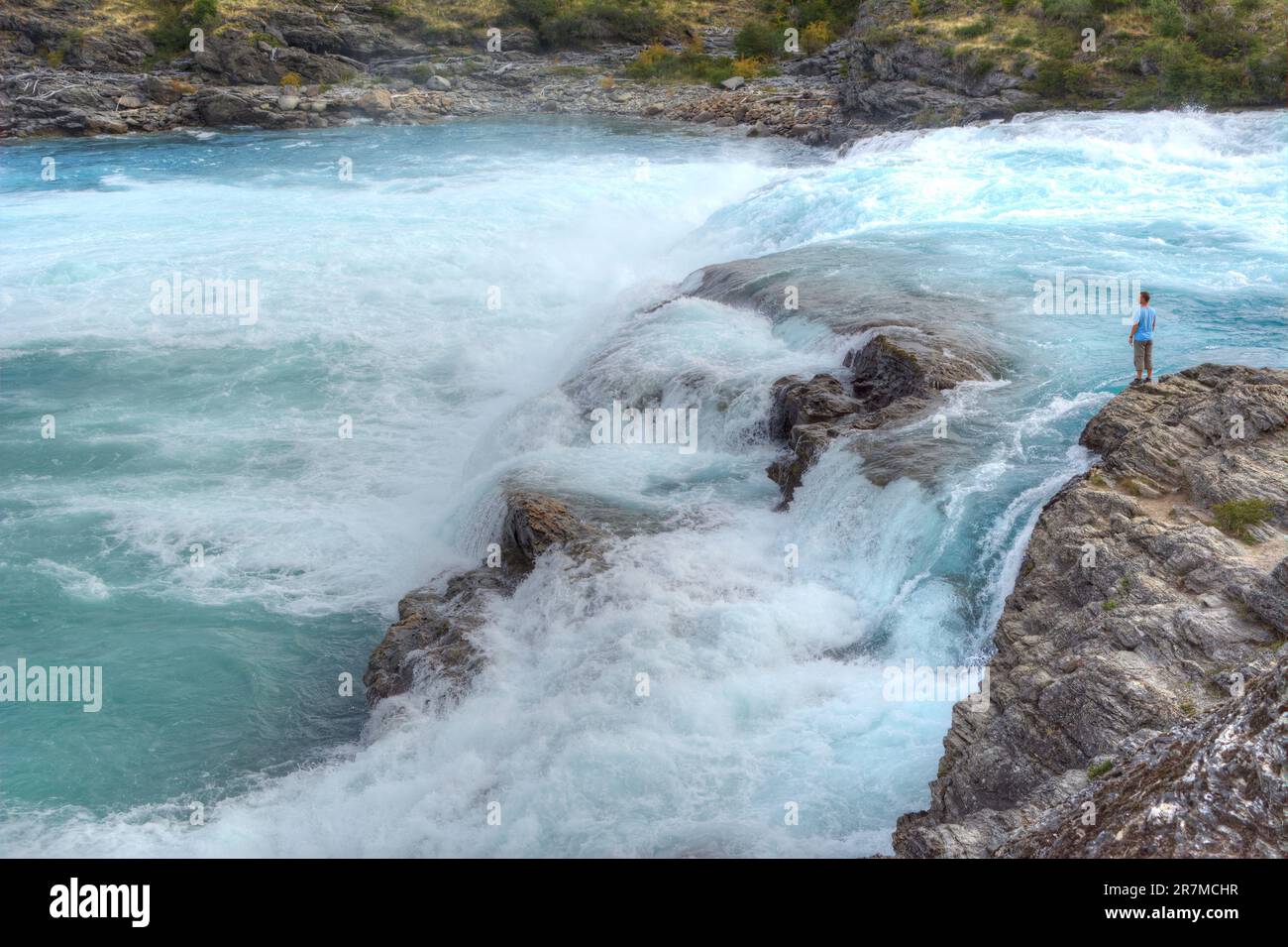 Türkisfarbener Bergfluss Bäcker in chilenischem Patagonien Stockfoto