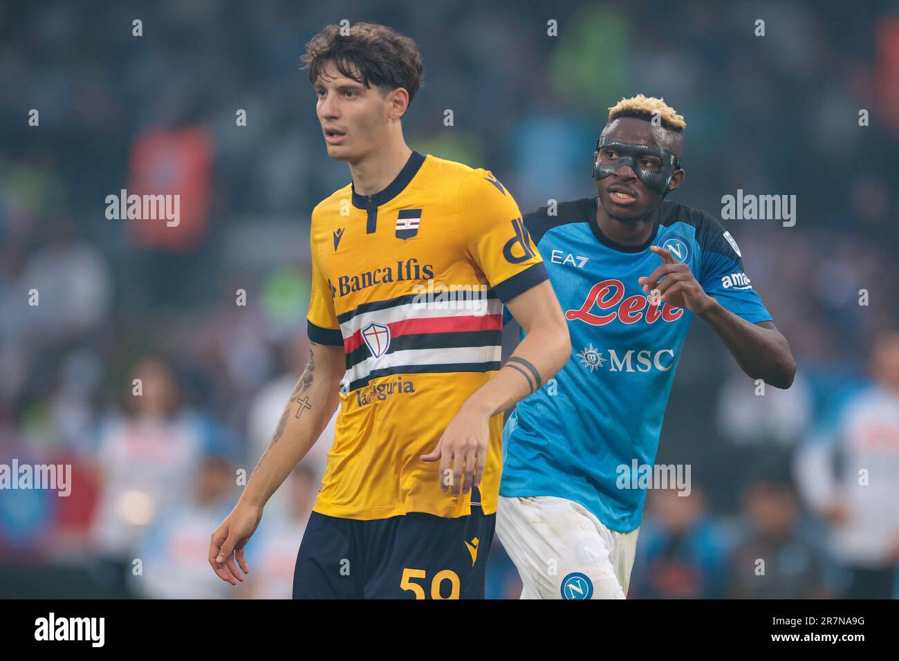 Neapel, Italien. 4. Juni 2023. Alessandro Zanoli von der UC Sampdoria und Victor Osimhen von SSC Napoli während des Spiels der Serie A in San Paolo, Neapel. Der Bildausdruck sollte lauten: Jonathan Moscrop/Sportimage Credit: Sportimage Ltd/Alamy Live News Stockfoto