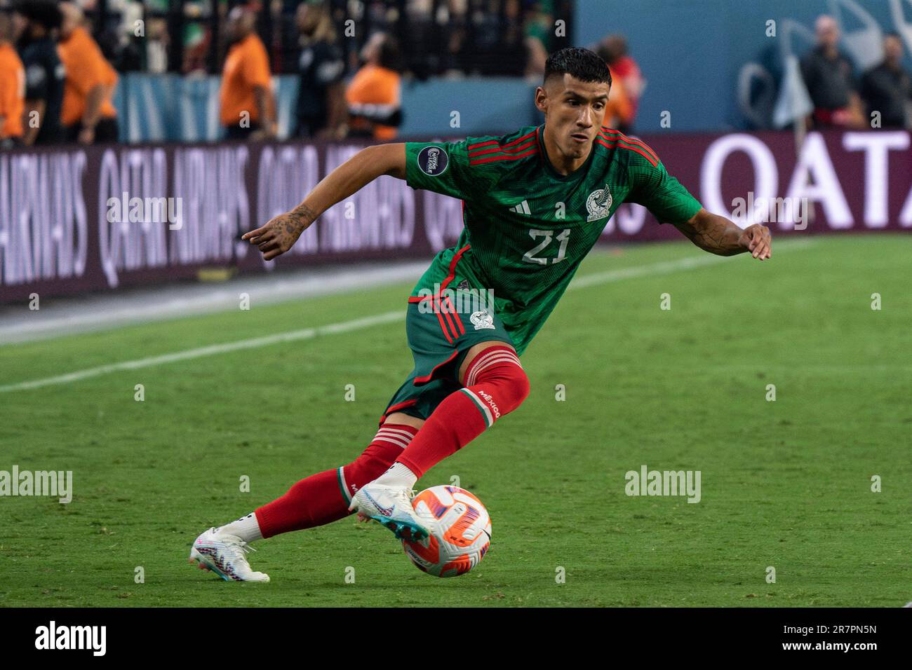 Mexikanischer Mittelfeldspieler Uriel Antuna (21) während eines Halbfinalspiels der CONCACAF Nations League gegen die USA am Donnerstag, den 15. Juni 2023, im Allegiant Stadium, Stockfoto