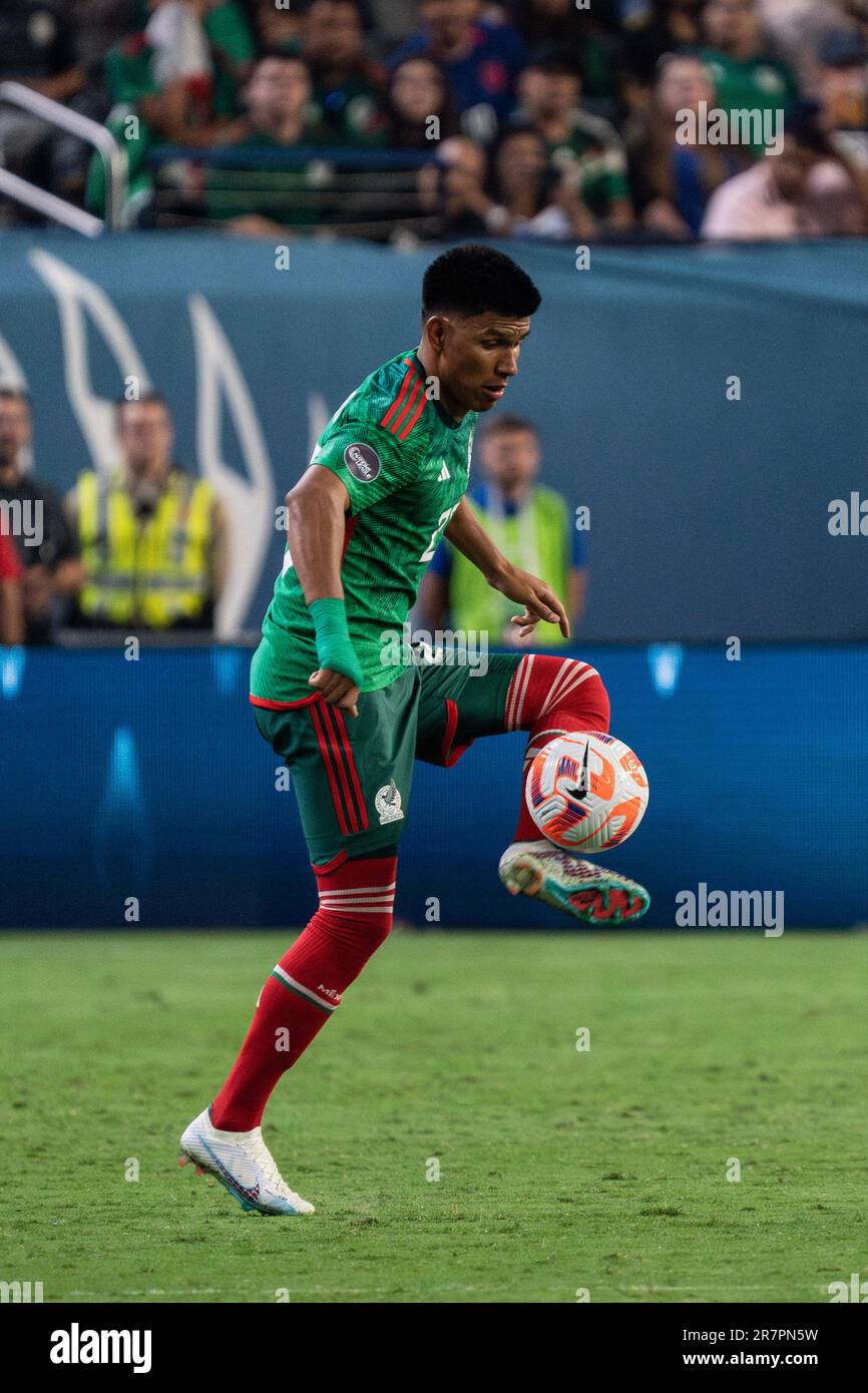 Mexikanischer Verteidiger Jesús Gallardo (23) während eines Halbfinalspiels der CONCACAF Nations League gegen die USA am Donnerstag, den 15. Juni 2023, im Allegiant-Stadion, Stockfoto