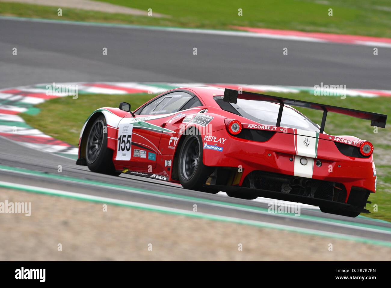 Scarperia, 2. April 2023: Ferrari 458 GTE Jahr 2011 in Aktion während Mugello Classic 2023 auf der Mugello Circuit in Italien. Stockfoto