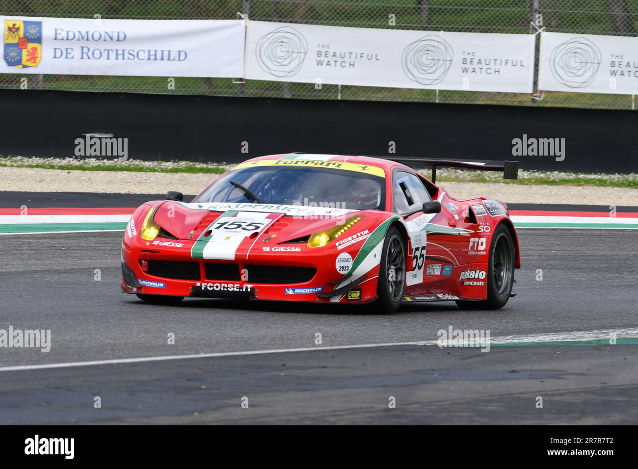 Scarperia, 2. April 2023: Ferrari 458 GTE Jahr 2011 in Aktion während Mugello Classic 2023 auf der Mugello Circuit in Italien. Stockfoto
