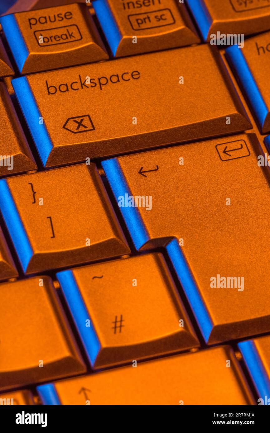 Makrofoto der Laptop-/Desktop-Tasten des Computers, insbesondere die Eingabe-/Eingabetaste und die Rücktaste. Stockfoto
