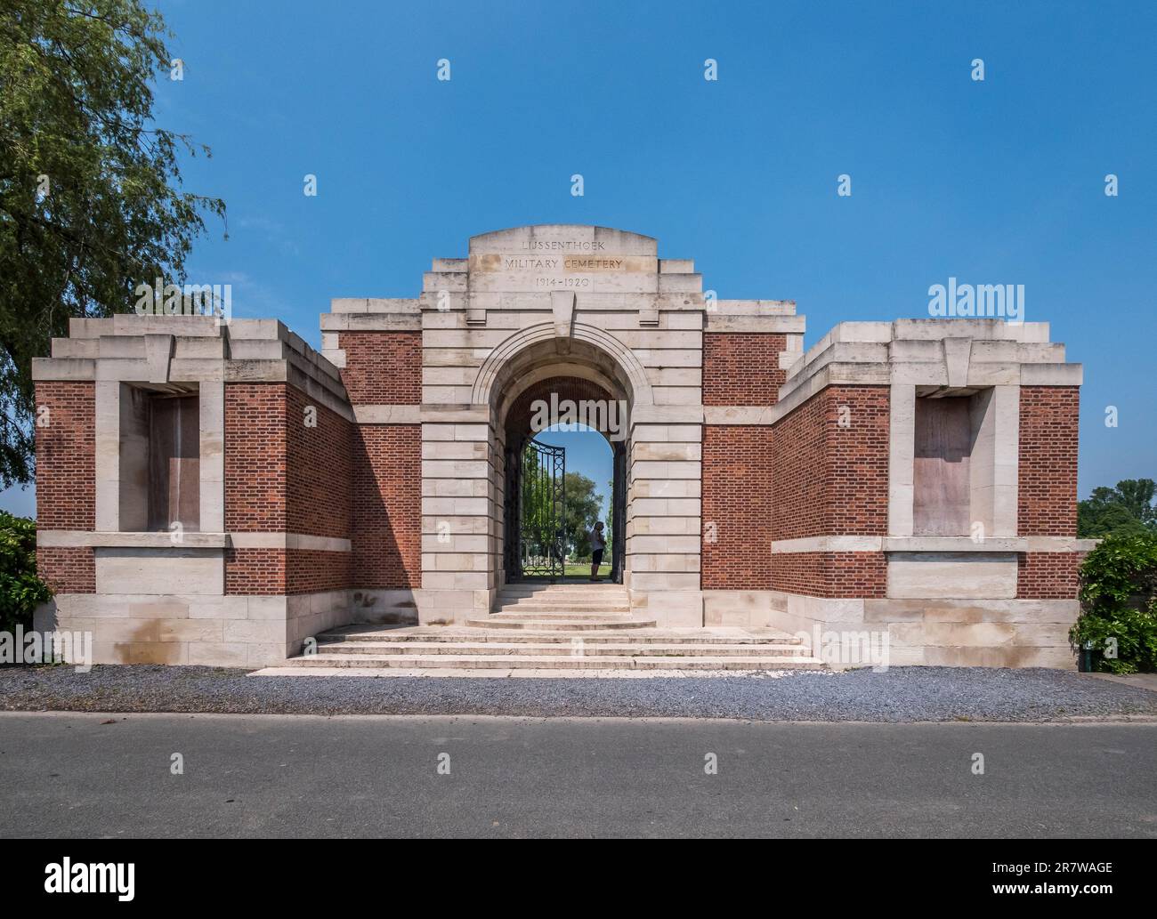 Das Bild zeigt den 1. Weltkrieg, den CWGC Lijssenthoak Militärfriedhof in Westflandern. Stockfoto