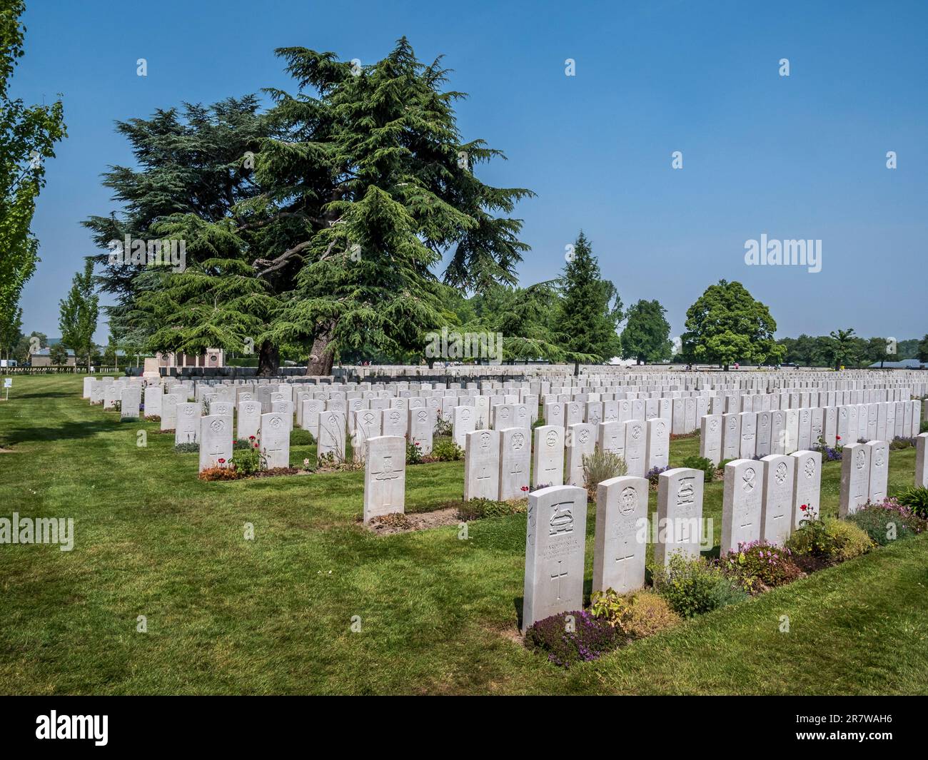 Das Bild zeigt den 1. Weltkrieg, den CWGC Lijssenthoak Militärfriedhof in Westflandern. Stockfoto