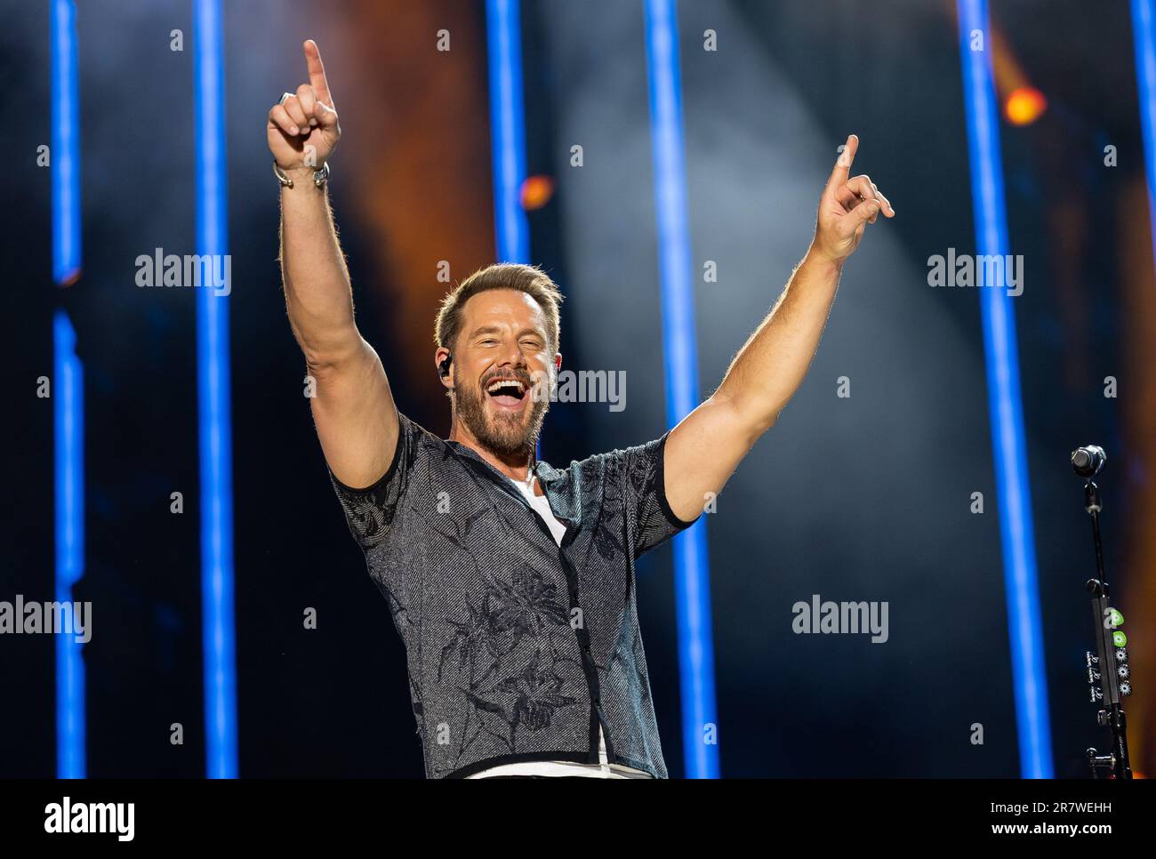 Jimi Westbrook von Little Big Town tritt am 3. Tag des CMA Fest im Nissan Stadium am Donnerstag, den 10. Juni 2023 in Nashville, Tennessee auf. (Foto Stockfoto