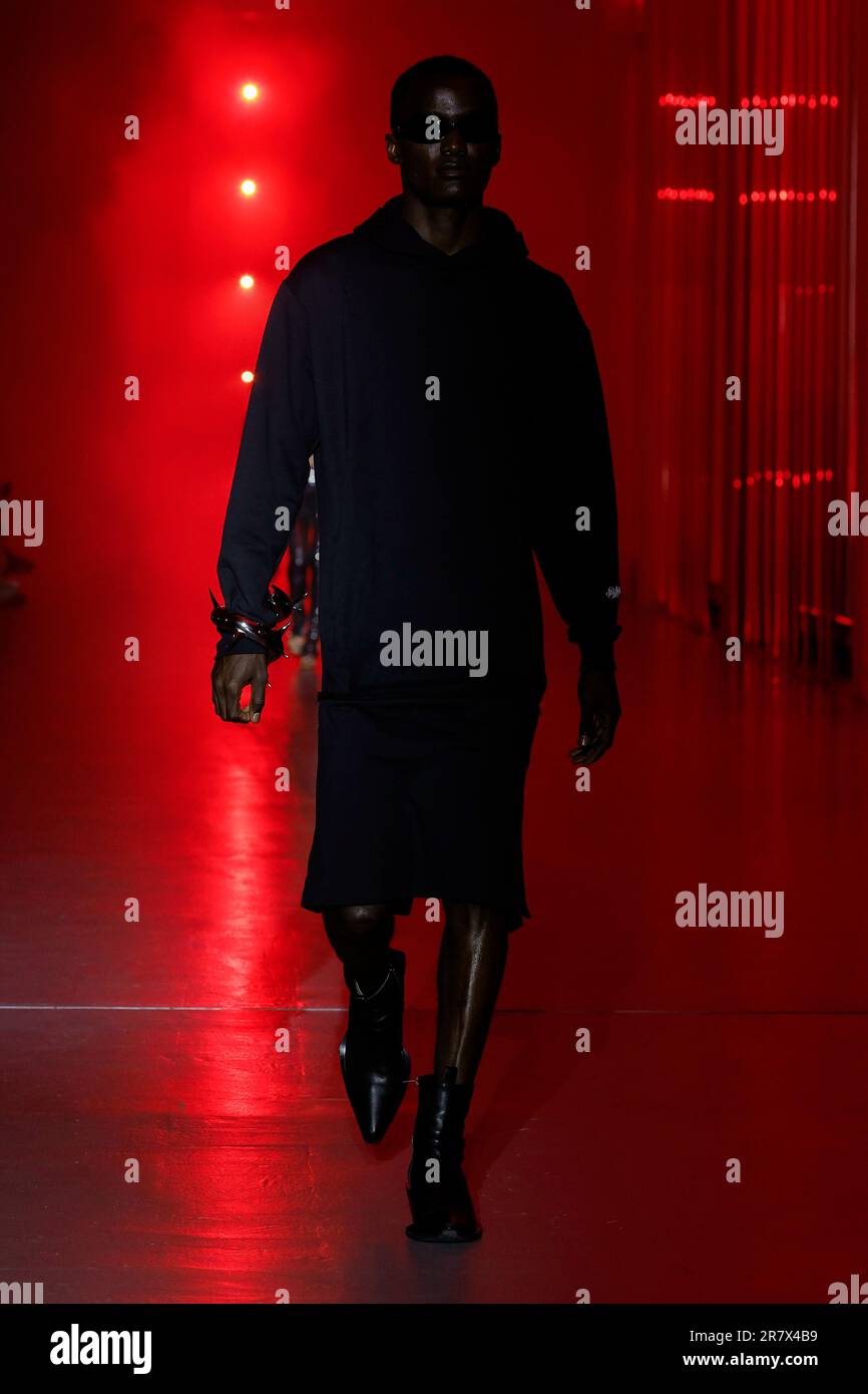 Mailand, Italien. 17. Juni 2023. JORDANLUCA Spring Summer 2024 Runway während der Mailänder Fashion Week am 2023. Juni in Mailand; Italien 17/06/2023 Guthaben: dpa/Alamy Live News Stockfoto