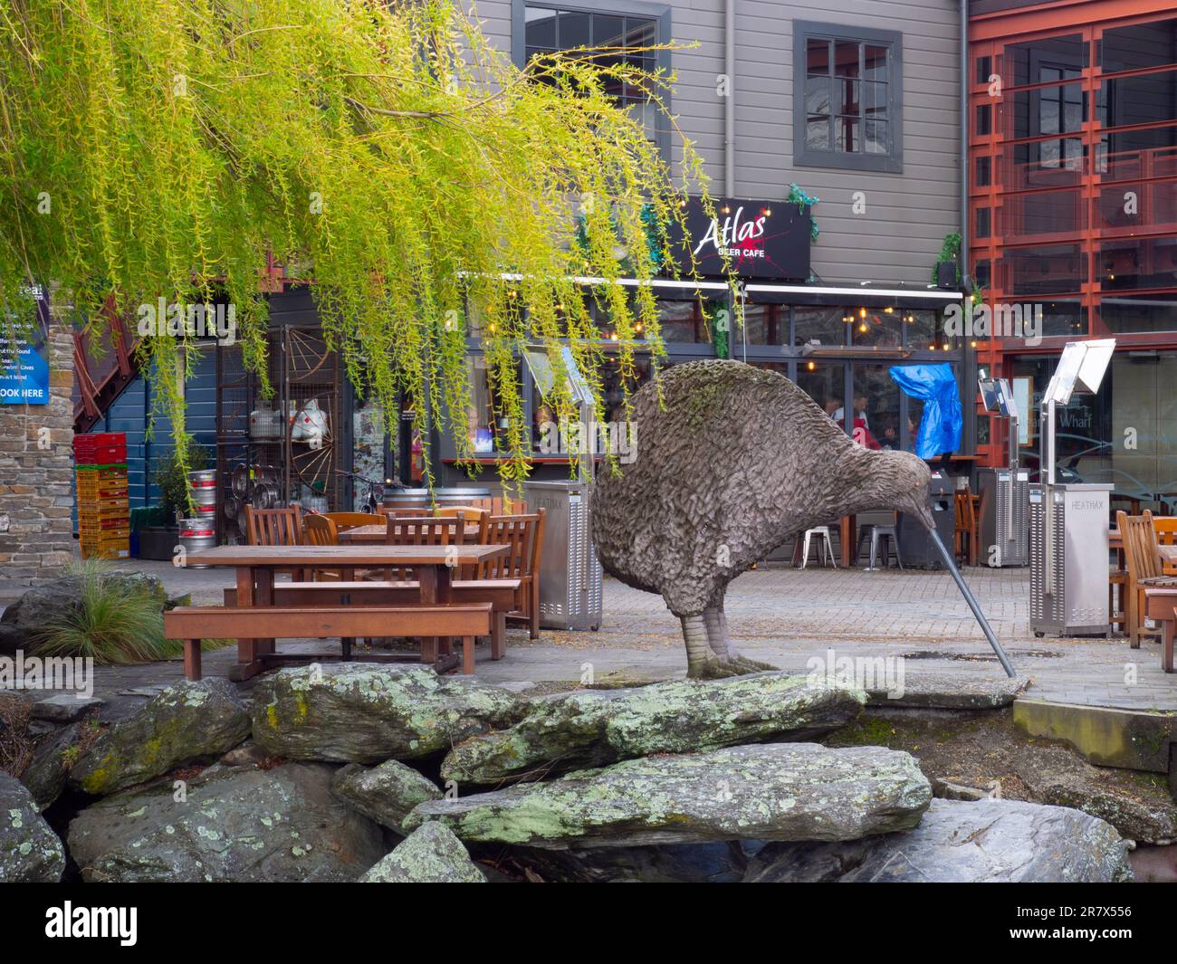 Gigantische Kiwi-Skulptur In Queenstown Stockfoto