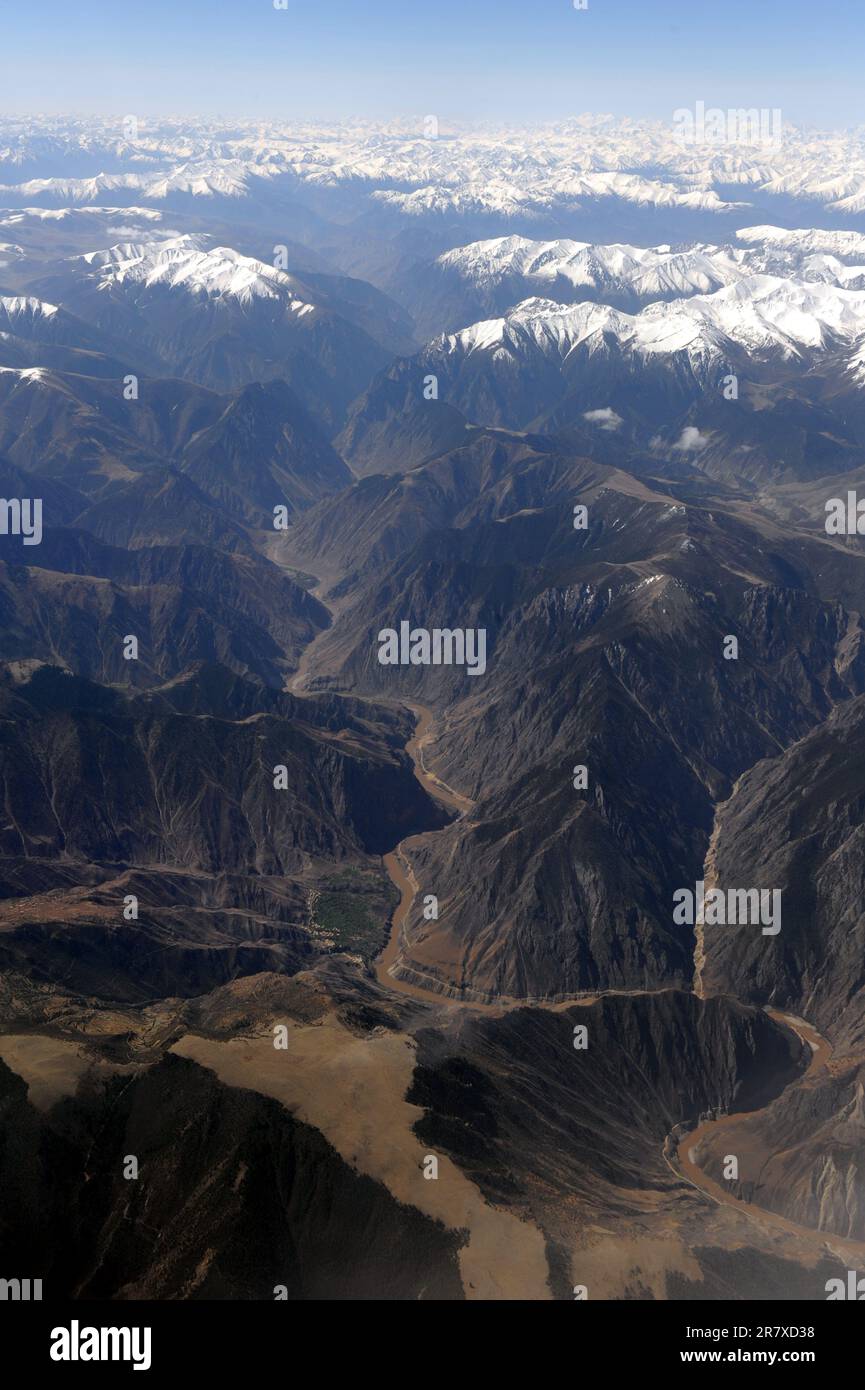 Die Geomorphologie der östlichen Quergebirgskette in Tibet - Chamdo Stockfoto