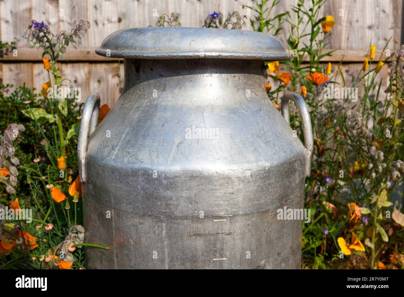 Ein klassischer 10-Liter-Milchkandidat aus den 1950er bis 1960er Jahren Stockfoto