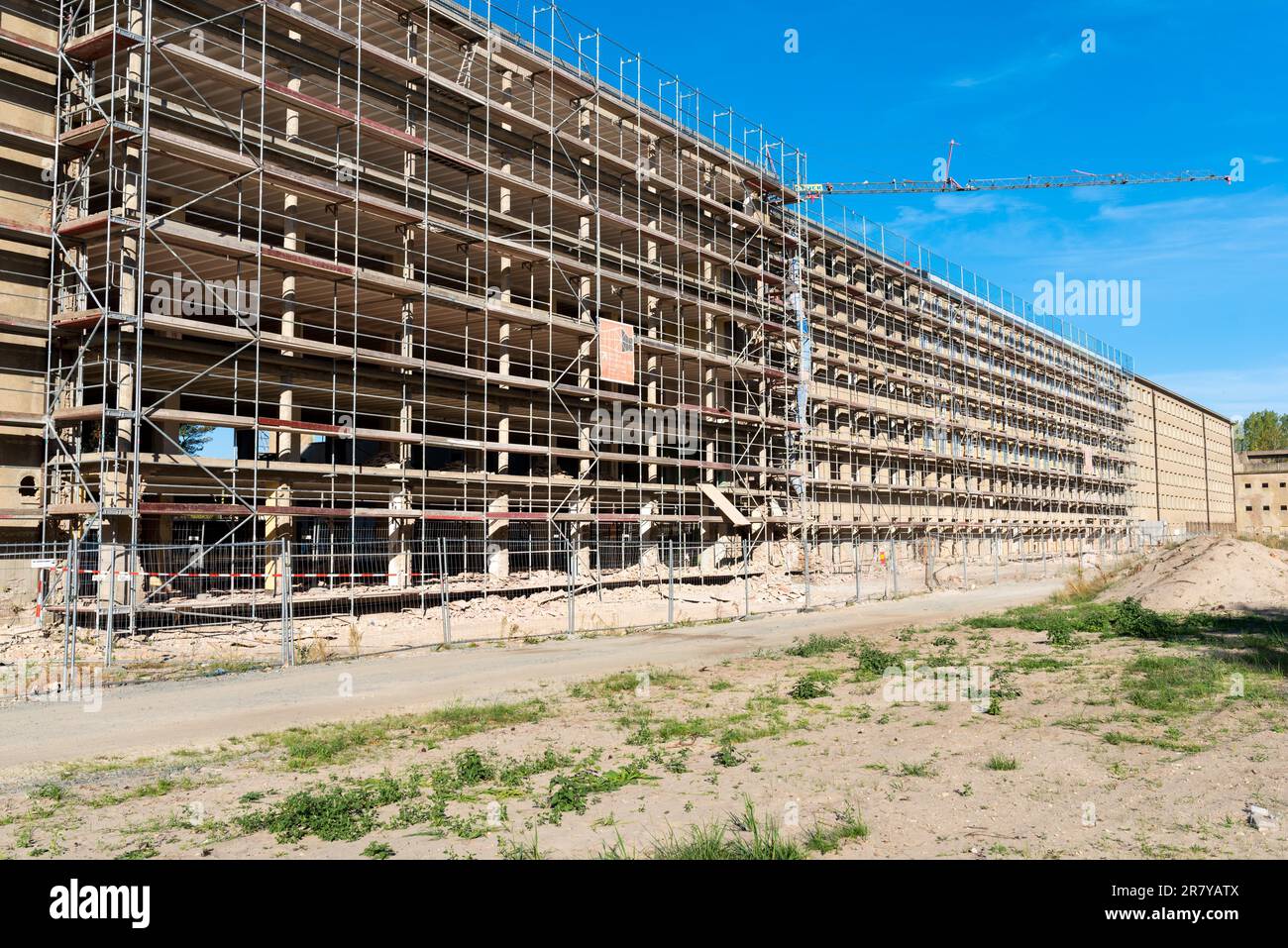 Baustelle des alten nationalsozialistischen Deutschen Reichs-Strandresorts Prora auf der Insel Rügen Stockfoto