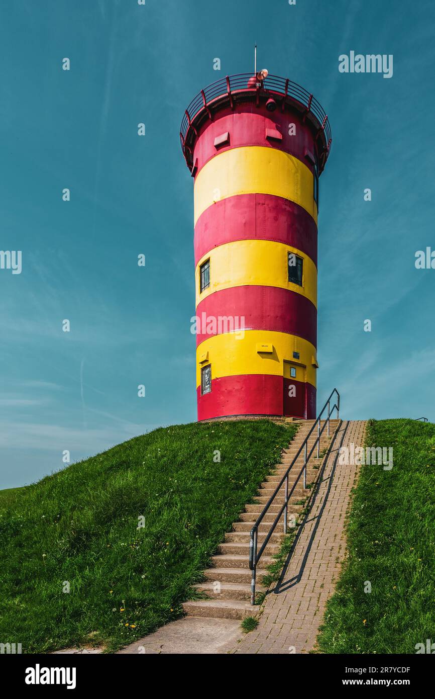 Panoramablick auf den Leuchtturm Pilsumer, Deutschland Stockfoto