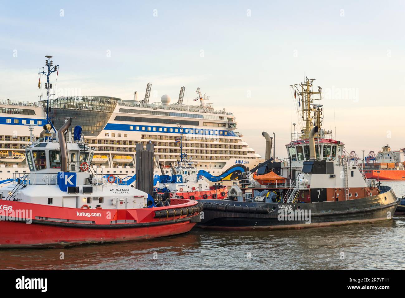 Römische Hafenstadt Mit Bosini Hamburg verfügt über zwei große Kreuzfahrthäfen und ist die wichtigste