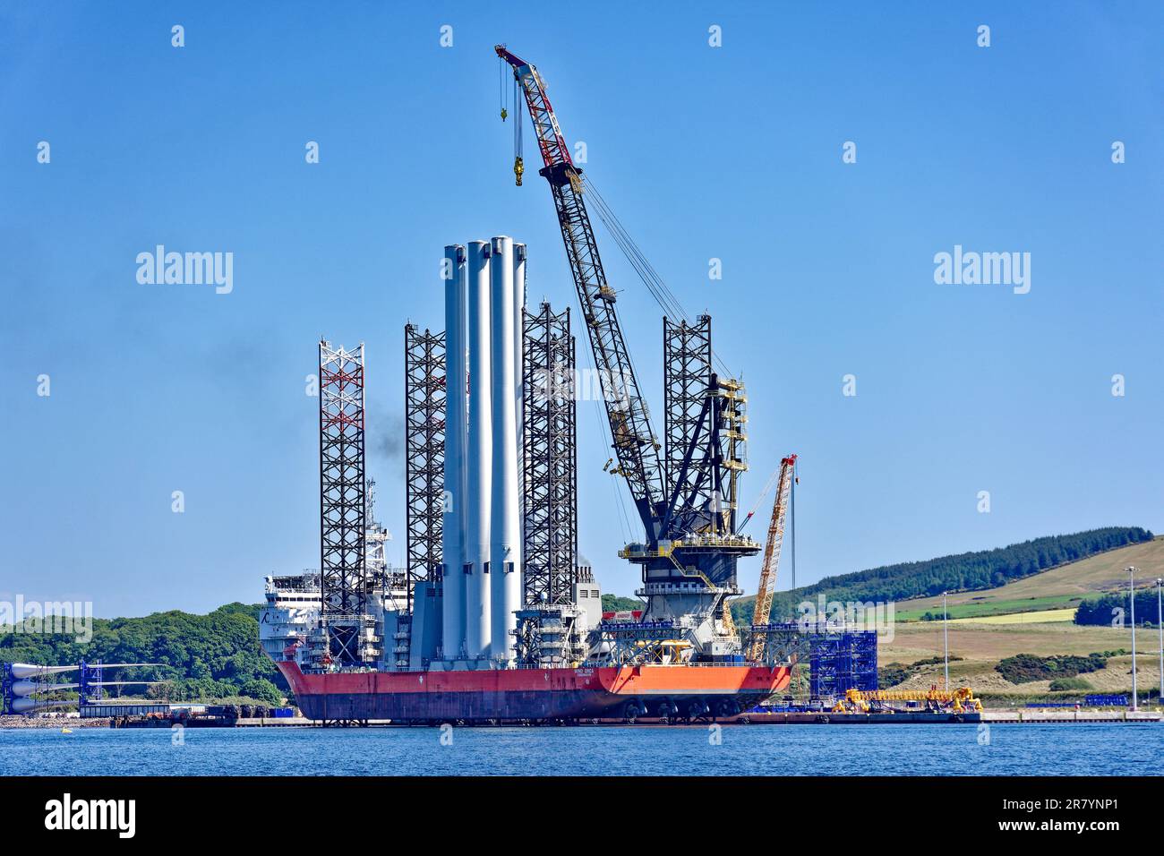 Nigg Scotland The Windfarm Installation Vessel (WIV) Wind Orca im Frühsommer Stockfoto