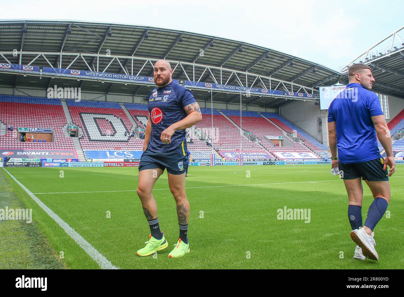 Gil Dudson 17 von Warrington Wolves trifft vor dem Viertelfinale des