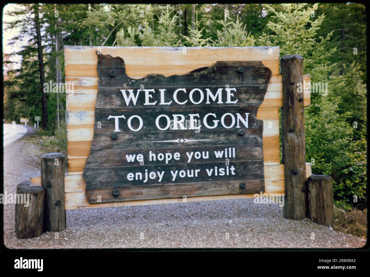 Oregon State Sign 1960. Oregon Willkommensschild. Bild aus 35mm-Transparenz. Stockfoto