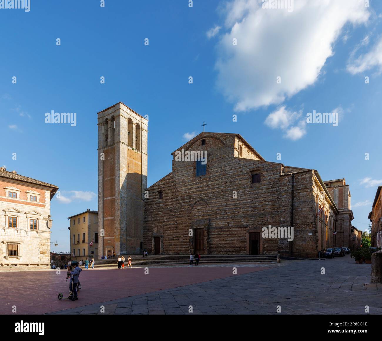 Montepulciano, Provinz Siena, Toskana, Italien. Der Dom oder die Kathedrale auf der Piazza Grande. La Cattedrale dell'Assunta wurde in den 16. Jahren erbaut Stockfoto