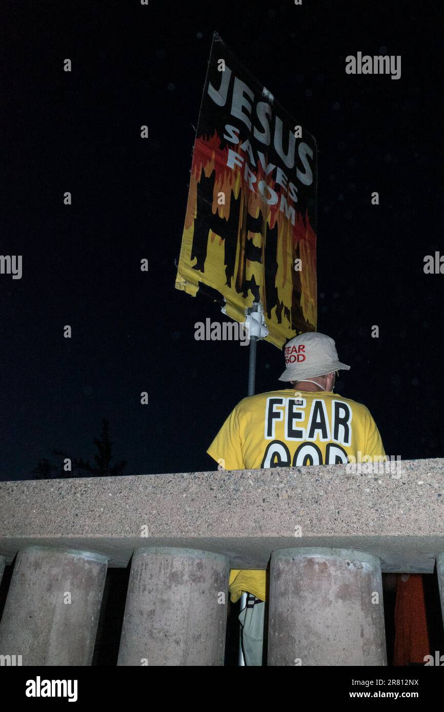 Seattle, USA. 13. Mai 2023. Bellevue Park fürchtet gott Straßenprediger. Stockfoto
