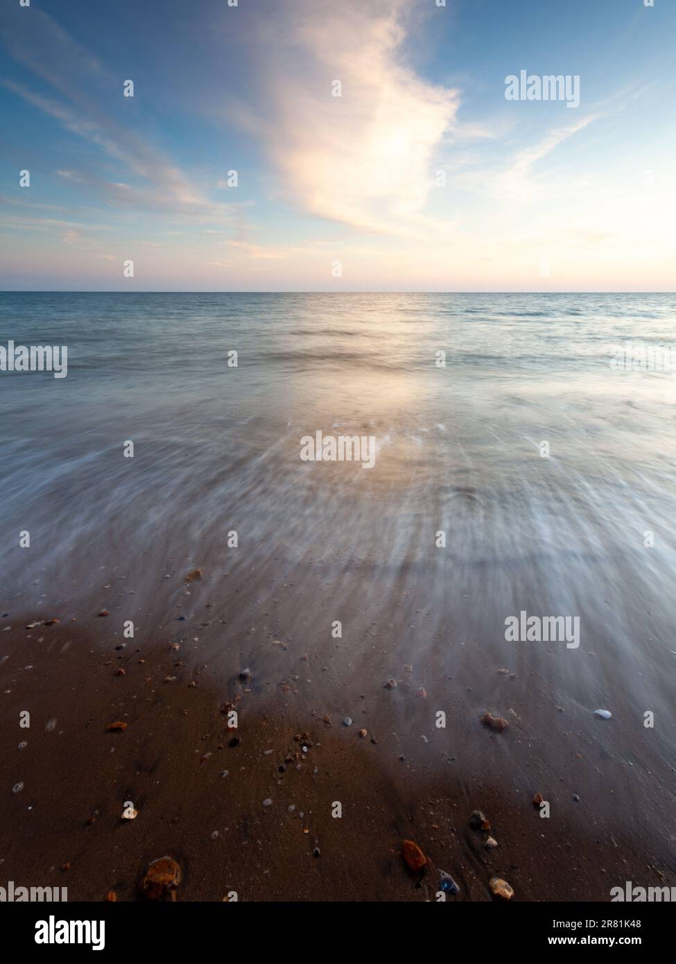 Isle of Wight Meereslandschaften: Ebb und Flow of Nature mit Sonnenaufgang und Sonnenuntergang Stockfoto