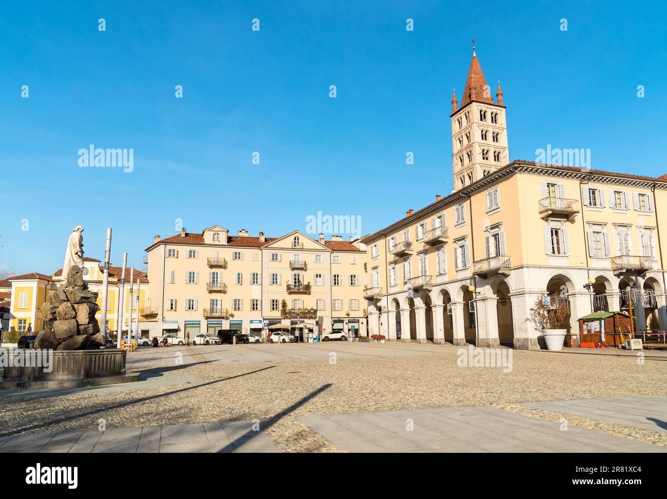 Blick auf den Piazza Duomo - im historischen Zentrum von Biella, Piemont, Italien Stockfoto