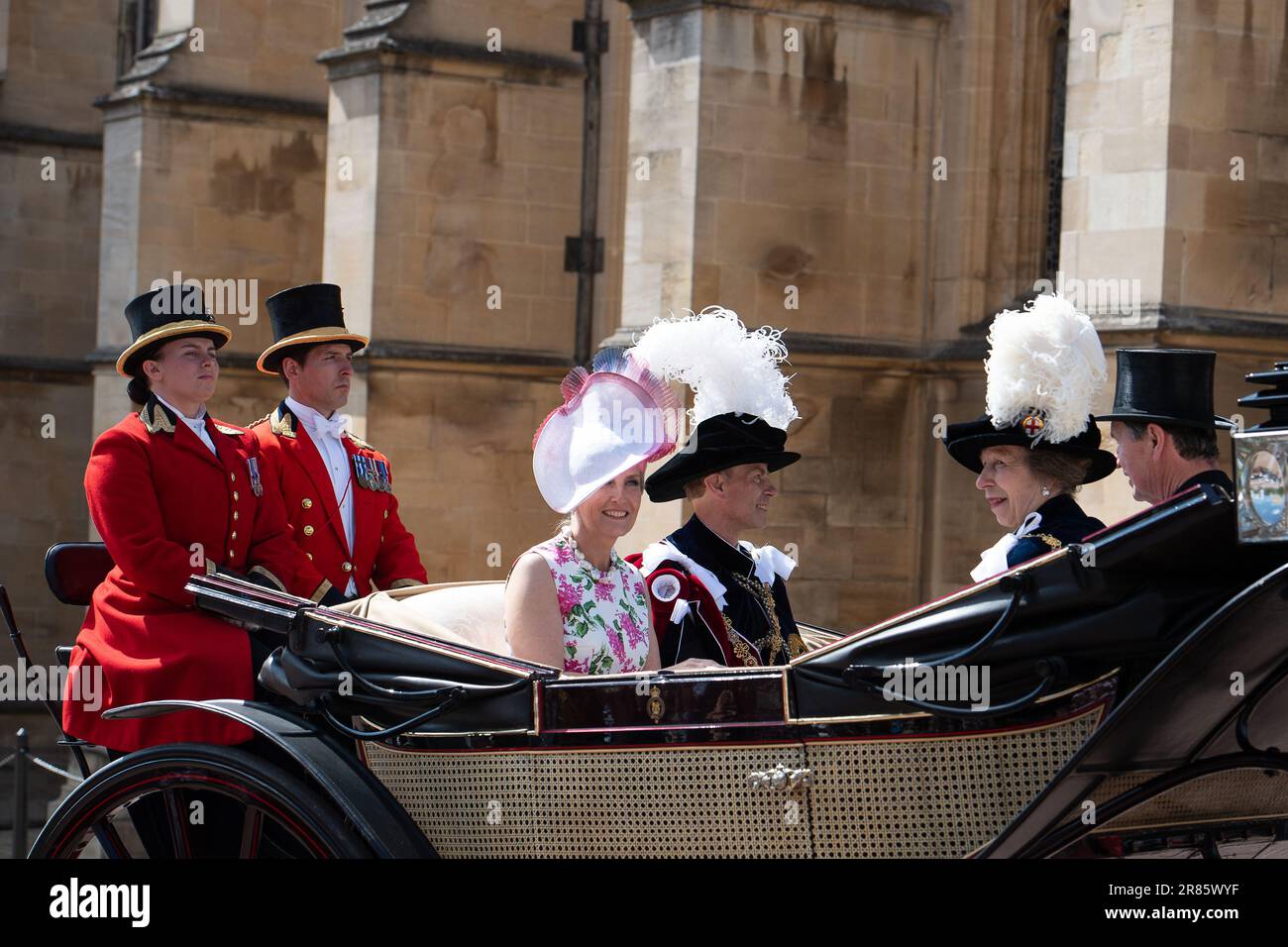 Windsor, Berkshire, Großbritannien. 19. Juni 2023. Sophie, die Herzogin von Edinburgh und Edward, der Herzog von Edinburgh, Sir Timothy Laurence und die Prinzessin Royal, heute bei der Garter-Zeremonie. Kredit: Maureen McLean/Alamy Live News Stockfoto