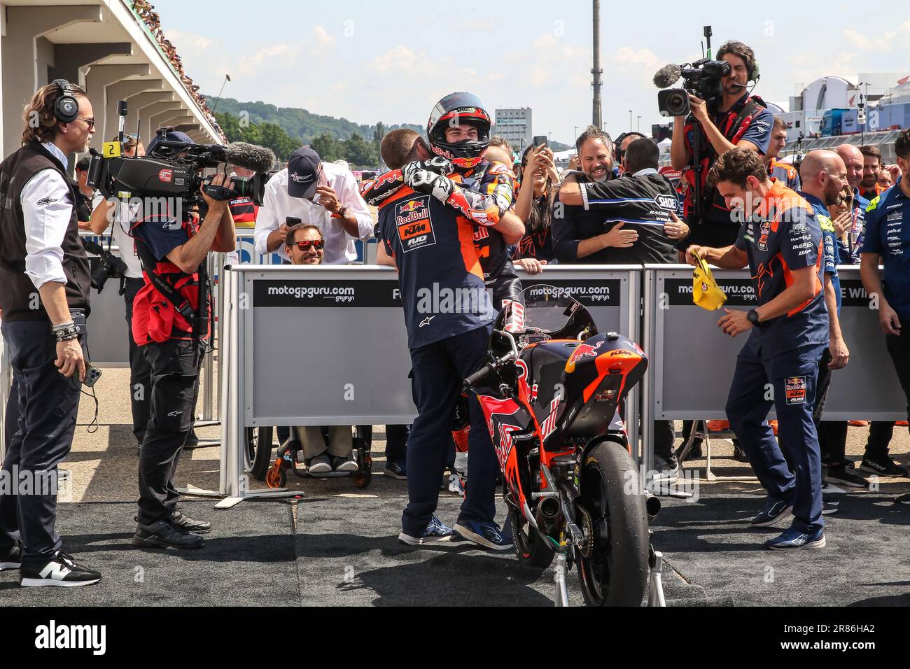 Sachsenring, Deutschland. , . #53 ÖNCÜ Deniz (TUR)/Moto3, ONCU MotoGP, MOTO GP, Saison 2023 auf dem Sachsenring, Motorrad Grand Prix von DEUTSCHLAND - Motorsport, Motorrad Road Racing, Motorrad-WM, Foto und Copyright © Udo STIEFEL/ATP Bilder (STIEFEL Udo/ATP/SPP) Guthaben: SPP Sport Press Photo. Alamy Live News Stockfoto