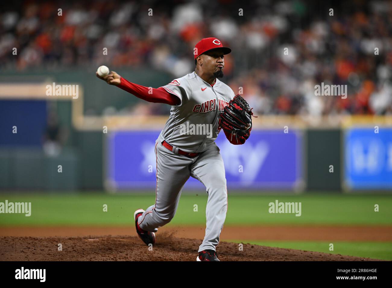 Cincinnati Reds Pitcher Alexis Diaz (43) im neunten Inning während des MLB-Interligaspieles zwischen den Cincinnati Reds und Houston Stockfoto